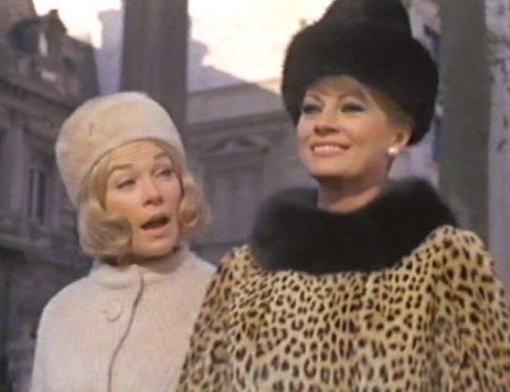 Must See Vintage Films: Woman Times Seven