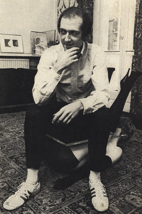 Mild Sauce: Pop in Effigy - A Wife and Two Dollies