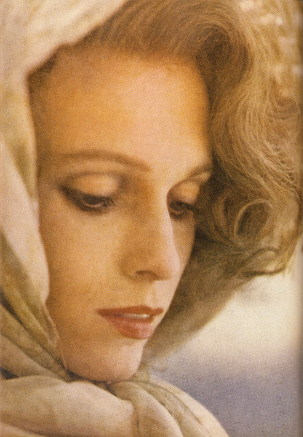 mia farrow by snowdon 2