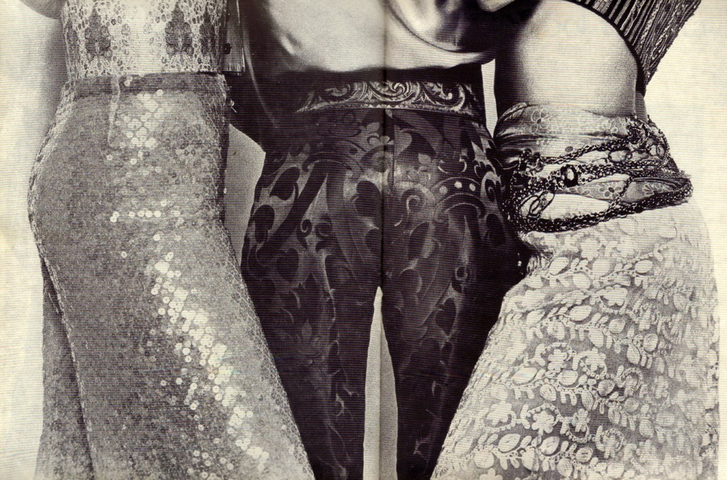 legs go under cover 2