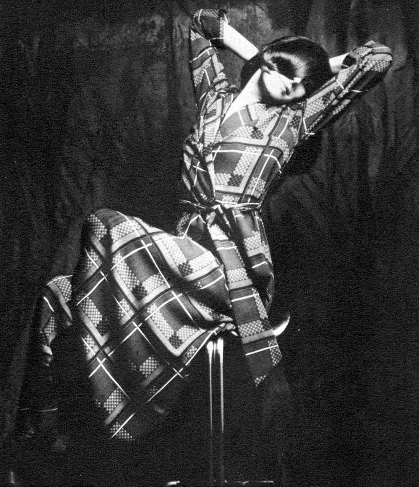 dressing-gowns-steve-hiett-flair-dec-71-9