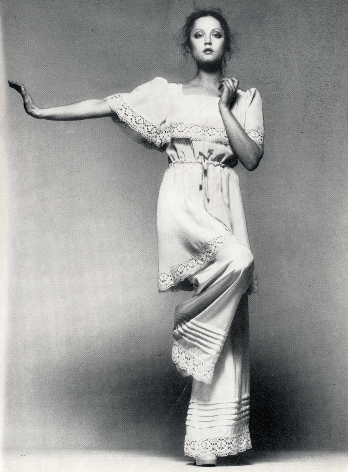 emcar-bailey-vogue-march-73-1