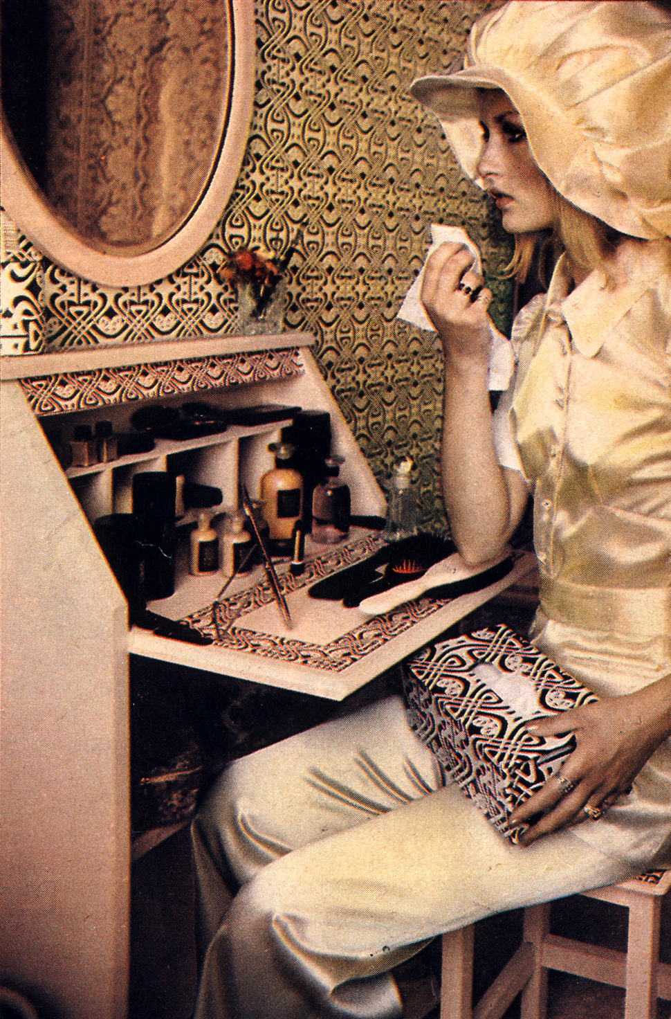 the-bed-sitting-room-2