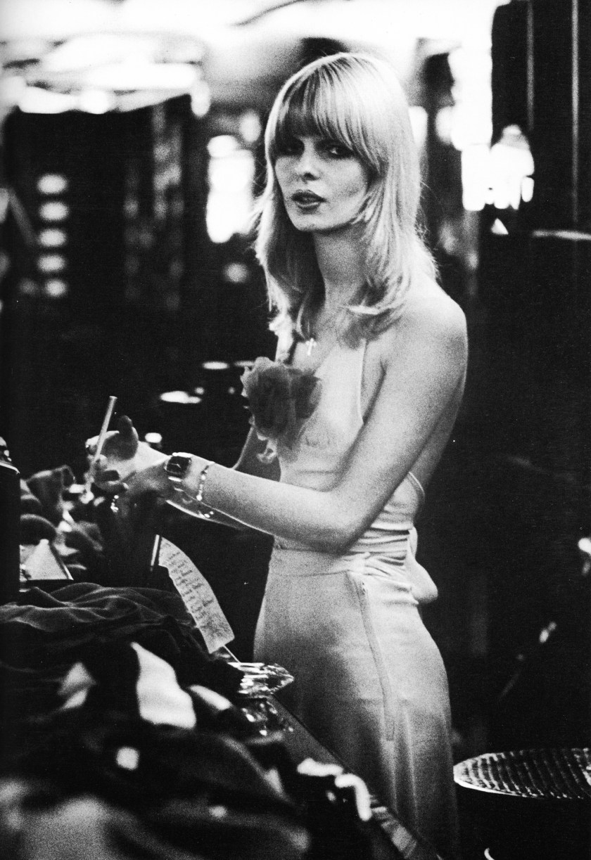 Kensington girl - Gerhard E Ludwig - 1974